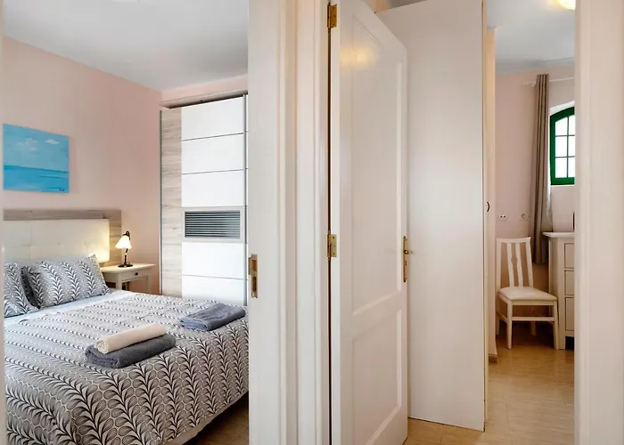 Rocas Negras 卡门港